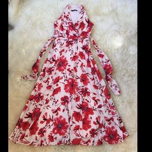 Elegant Floral Crossover Maxi Dress